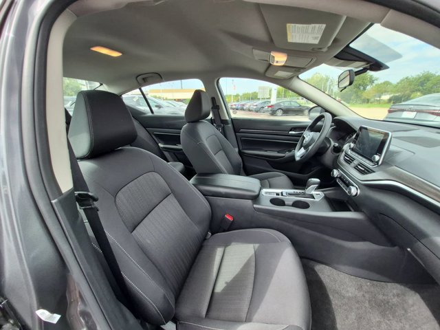 Used 2025 Nissan Altima 2.5 SV AWD/4WD image 26