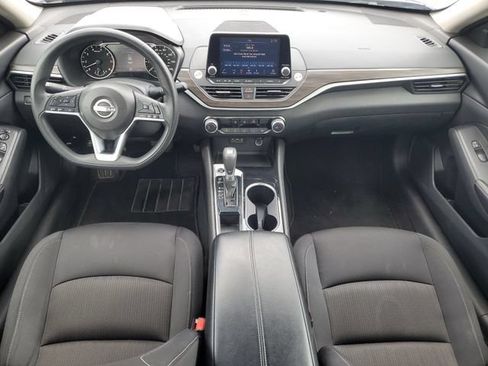 Used 2024 Nissan Altima 2.5 SV FWD image 20