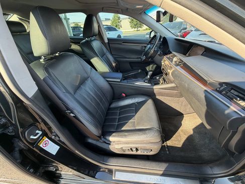 Used 2016 Lexus ES 350 FWD image 26
