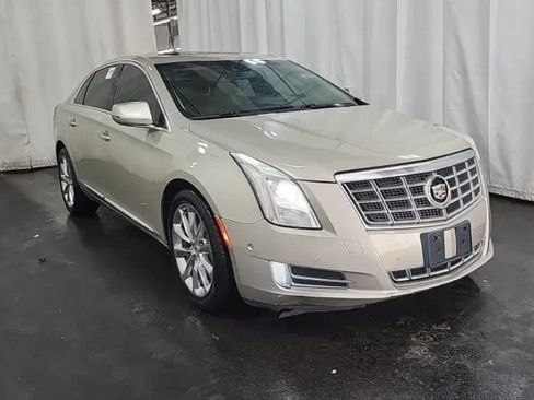 Used 2014 Cadillac XTS Luxury w/ Driver Awareness Package FWD image 5