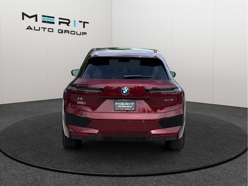 Used 2023 BMW iX xDrive50 w/ Ultimate Package 2 image 8