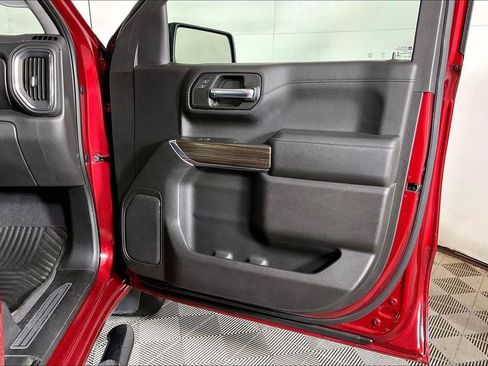 Used 2019 Chevrolet Silverado 1500 RST w/ All-Star Edition image 23