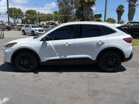 Used 2020 Ford Escape SE Sport FWD image 4