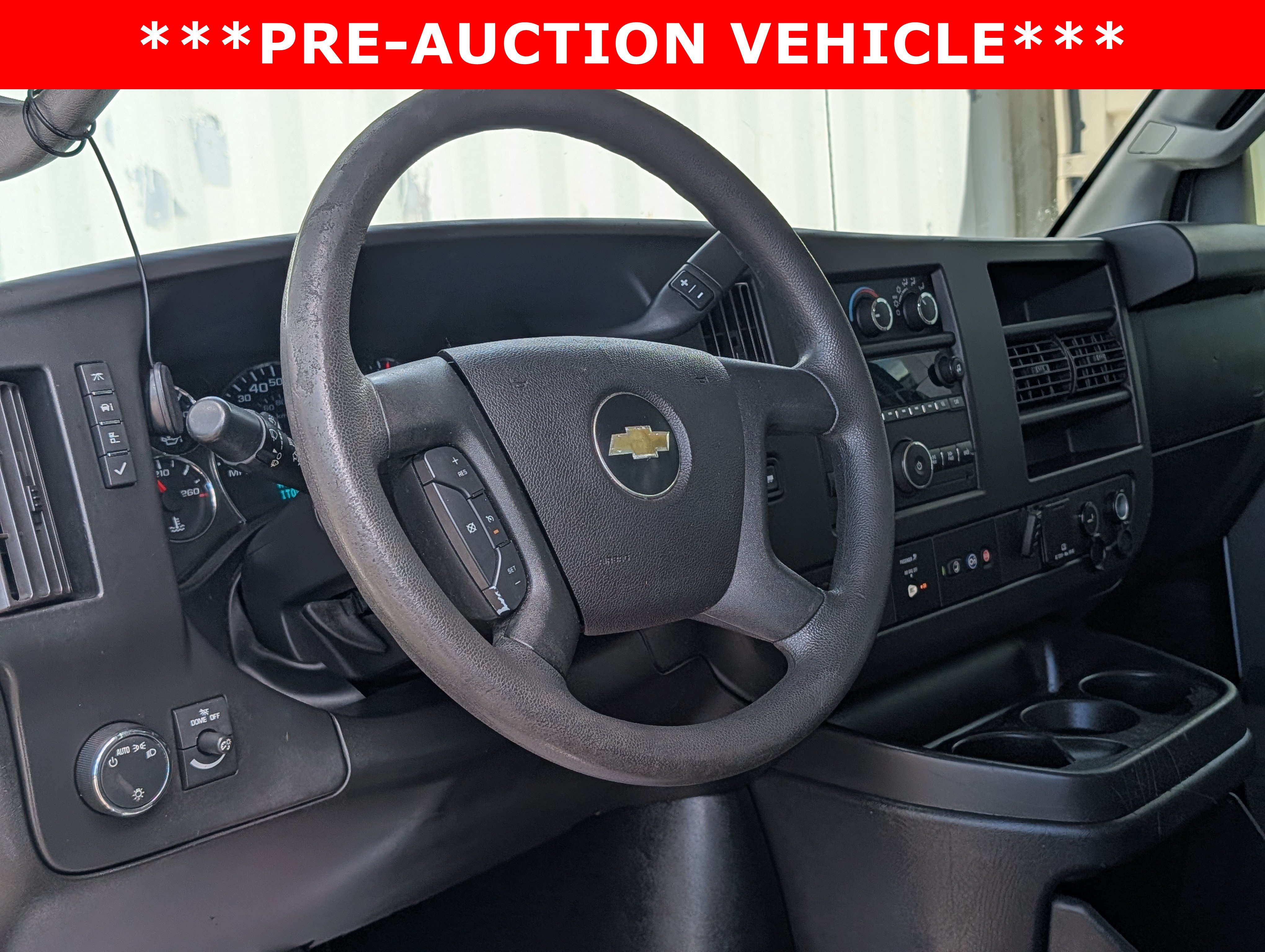 Used 2018 Chevrolet Express 2500 w/ Driver Convenience Package RWD image 19