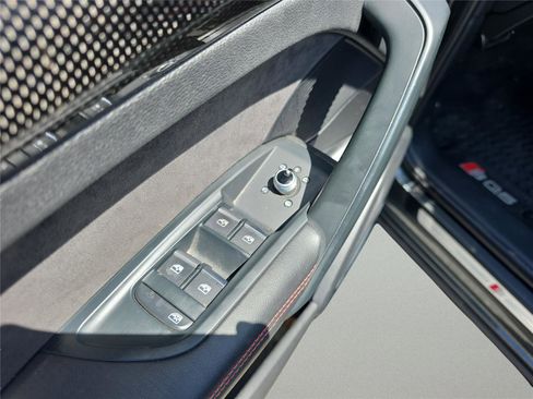 Used 2018 Audi SQ5 Premium Plus image 19