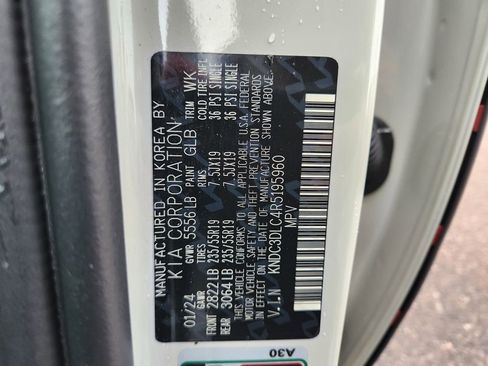 Certified 2024 Kia EV6 Light AWD/4WD image 31