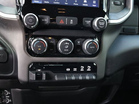 Used 2022 RAM 2500 Big Horn w/ Level A Equipment Group image 28