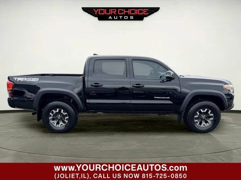Used 2019 Toyota Tacoma TRD Off-Road AWD/4WD image 10