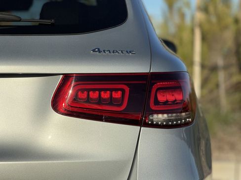 Used 2022 Mercedes-Benz GLC 300 4MATIC image 12