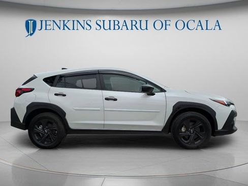 Used 2024 Subaru Crosstrek 2.0i AWD/4WD image 2