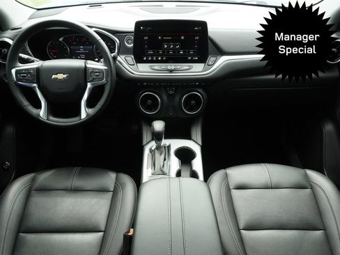 Used 2024 Chevrolet Blazer LT AWD/4WD image 9