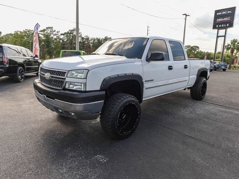 Used 2005 Chevrolet Silverado 2500 LS w/ Snow Plow Prep Package AWD/4WD image 4