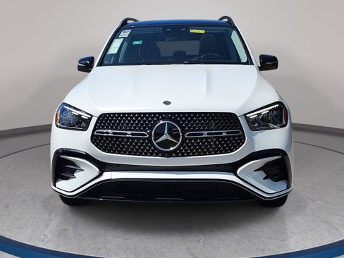New 2026 Mercedes-Benz GLE 450e 4MATIC image 2