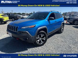 Used 2018 Jeep Cherokee Trailhawk w/ Comfort/Convenience Group AWD/4WD video 1