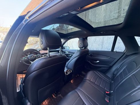 Used 2022 Mercedes-Benz GLC 300 4MATIC image 18