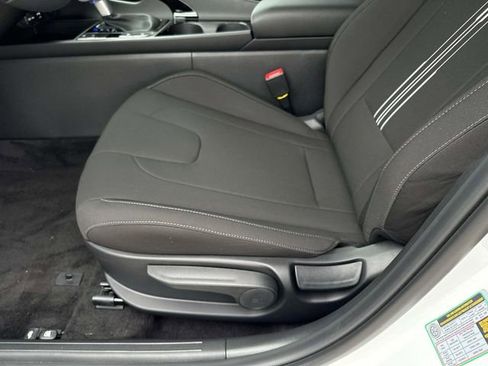 New 2026 Hyundai Elantra SEL Sport image 21