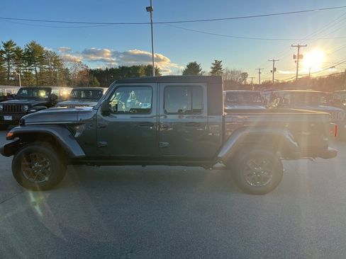 New 2026 Jeep Gladiator Sport image 4