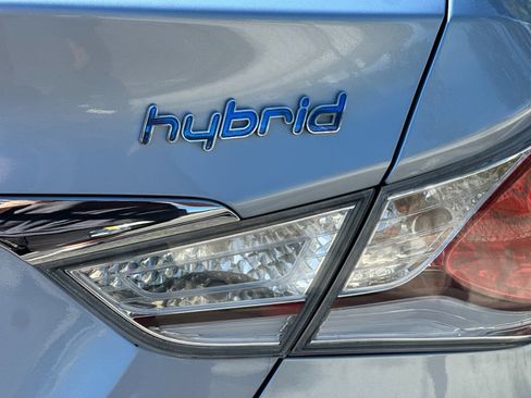 Used 2013 Hyundai Sonata Limited w/ Panoramic Sunroof Pkg FWD image 37
