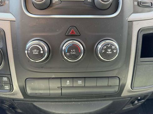 Used 2016 RAM 1500 Express AWD/4WD image 28