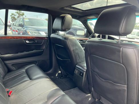 Used 2007 Cadillac DTS Luxury I w/ Sun And Navigation Package FWD image 16