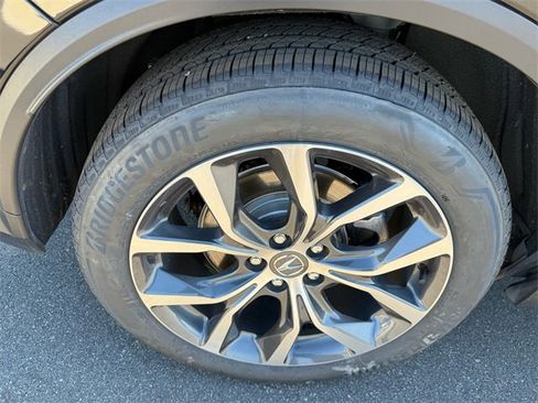 Used 2023 Acura MDX SH-AWD w/ Technology Package image 22