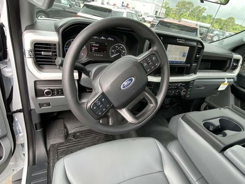 New 2025 Ford F550 4x4 Regular Cab Super Duty image 11