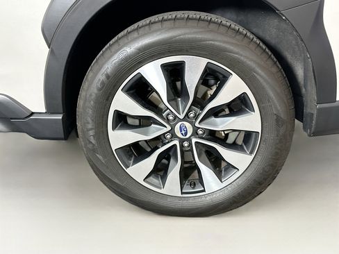 Used 2024 Subaru Outback Limited image 11