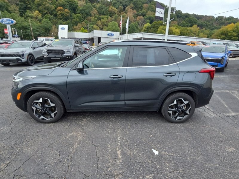 Used 2024 Kia Seltos EX AWD/4WD image 4