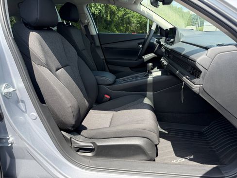 Used 2025 Honda Accord LX image 13