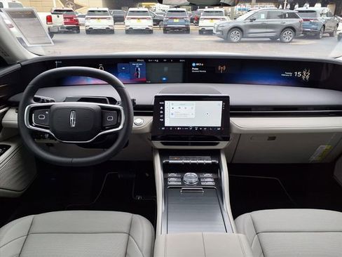 New 2026 Lincoln Nautilus Premier image 6