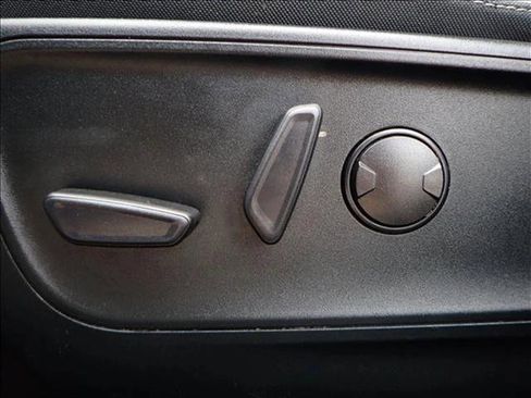 Used 2022 Ford Escape SE image 10