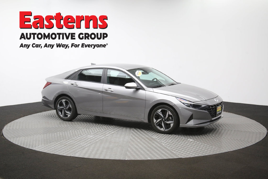 Used 2023 Hyundai Elantra SEL w/ Convenience Package FWD image 43