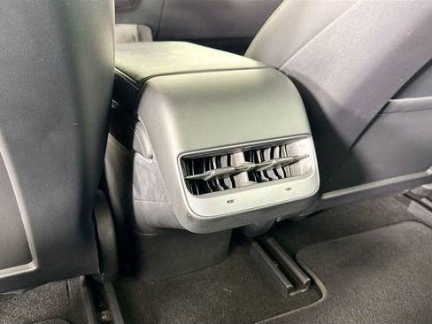 Used 2022 Tesla Model 3 Long Range image 16