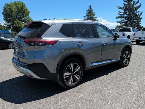 Used 2023 Nissan Rogue Platinum w/ Platinum Premium Package AWD/4WD image 3