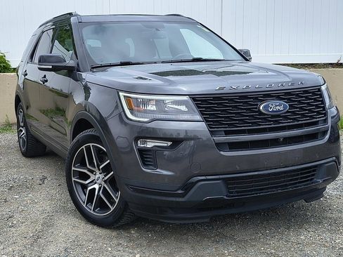 Used 2019 Ford Explorer Sport w/ Equipment Group 401A image 3