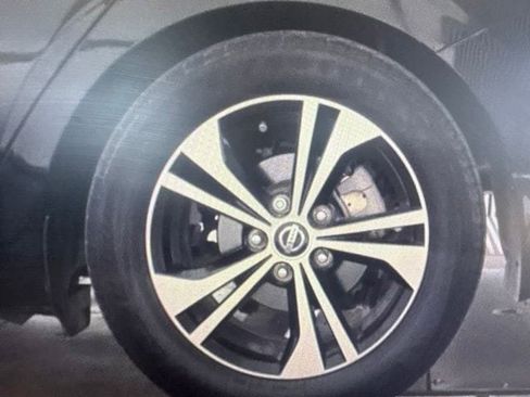 Certified 2022 Nissan Sentra SV FWD image 21