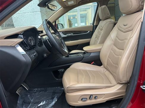 Used 2023 Cadillac XT6 Sport w/ Platinum Package image 20