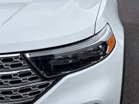 Certified 2024 Ford Explorer Limited image 10