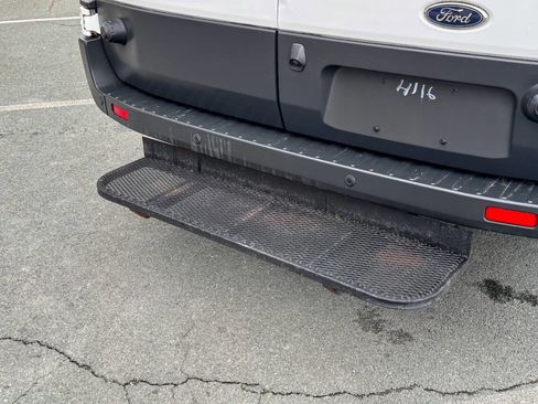 Used 2016 Ford Transit 250 148 Medium Roof RWD image 29