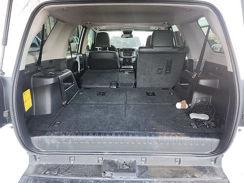 Used 2015 Toyota 4Runner SR5 Premium image 12