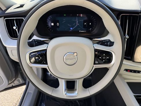 New 2026 Volvo XC60 B5 Ultra w/ Protection Package Premier image 9