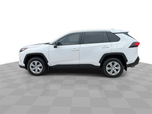 Used 2024 Toyota RAV4 LE image 8