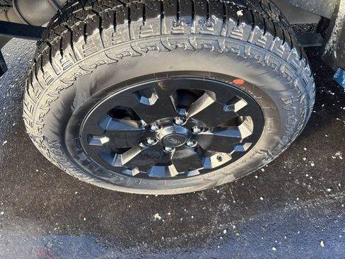 Used 2021 Ford Ranger XLT w/ Equipment Group 302A High image 3