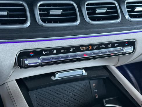 Certified 2025 Mercedes-Benz GLS 450 4MATIC image 23