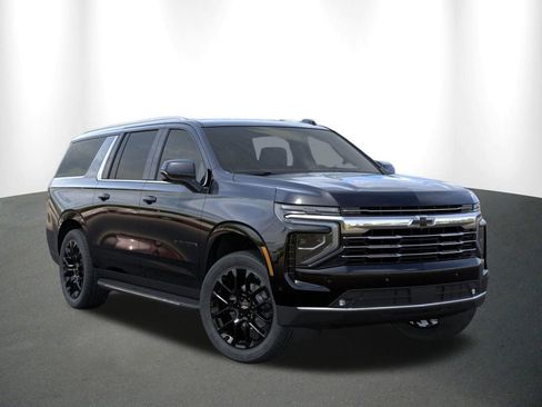 New 2026 Chevrolet Suburban LT image 8