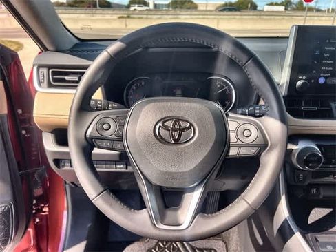Used 2025 Toyota RAV4 XLE Premium image 17