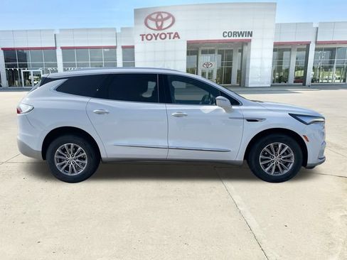 Used 2023 Buick Enclave Premium AWD/4WD image 12