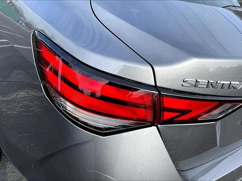Used 2023 Nissan Sentra SV FWD image 23