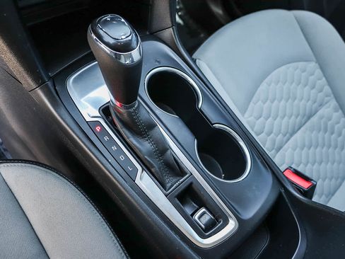 Used 2020 Chevrolet Equinox LS w/ LPO, Blackout Package image 18