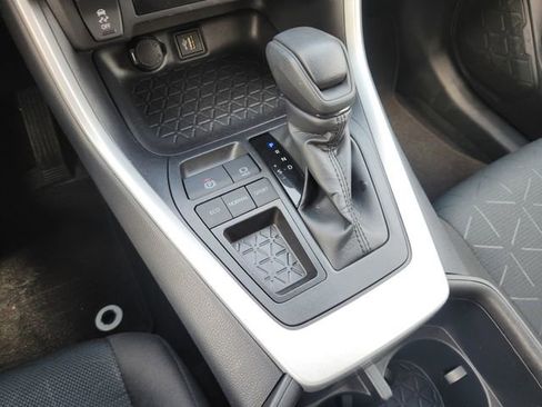 Certified 2025 Toyota RAV4 XLE FWD image 19